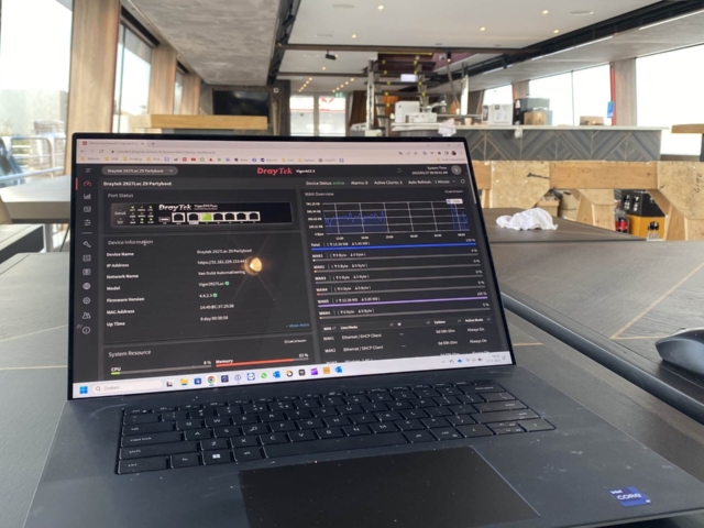 Netwerk en computer installatie rondvaartboot Z9 3 1 scaled